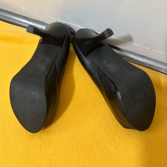 Michael Kors Black Peep Toe Heels size 7 1/2 - Picture 7 of 8